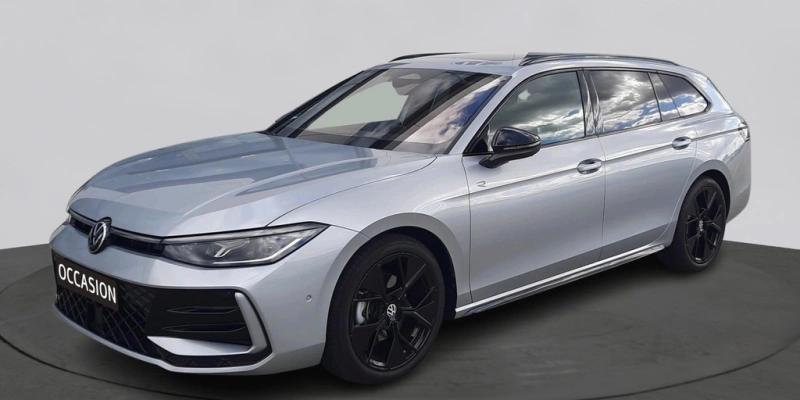 Volkswagen Passat Variant 1.5 eTSI R-Line Edition | Panoramadak | 19