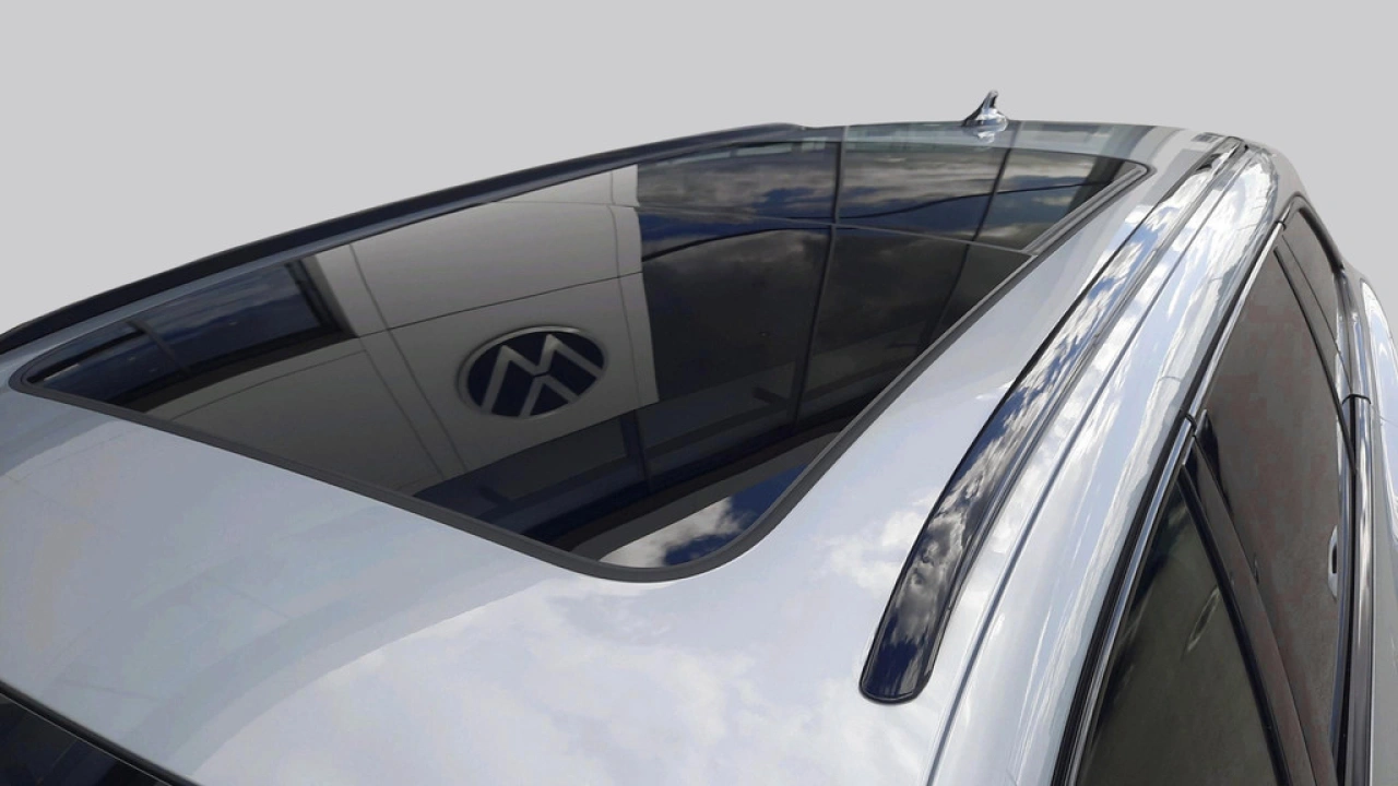 Volkswagen Passat Variant 1.5 eTSI R-Line Edition | Panoramadak | 19
