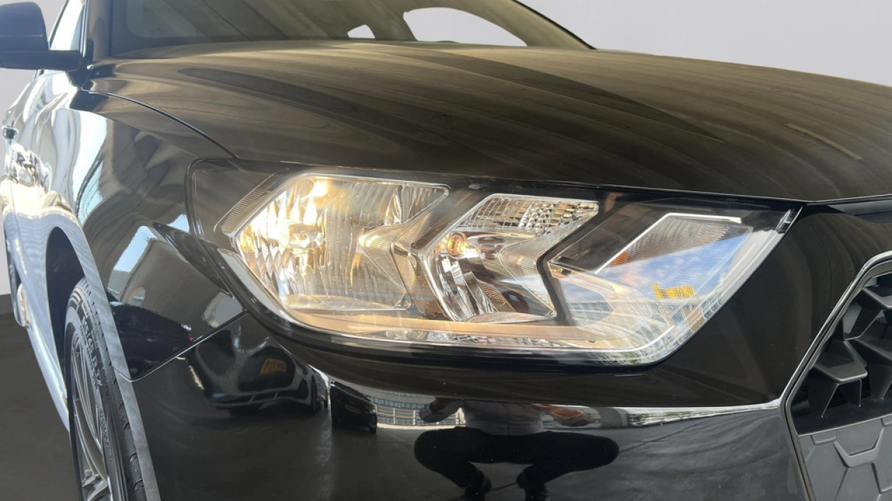 Audi A1 Sportback 25 TFSI 96Pk Advanced Edition / Stoelverwarming / Sfeerverlichting / Adp. Cruise Control