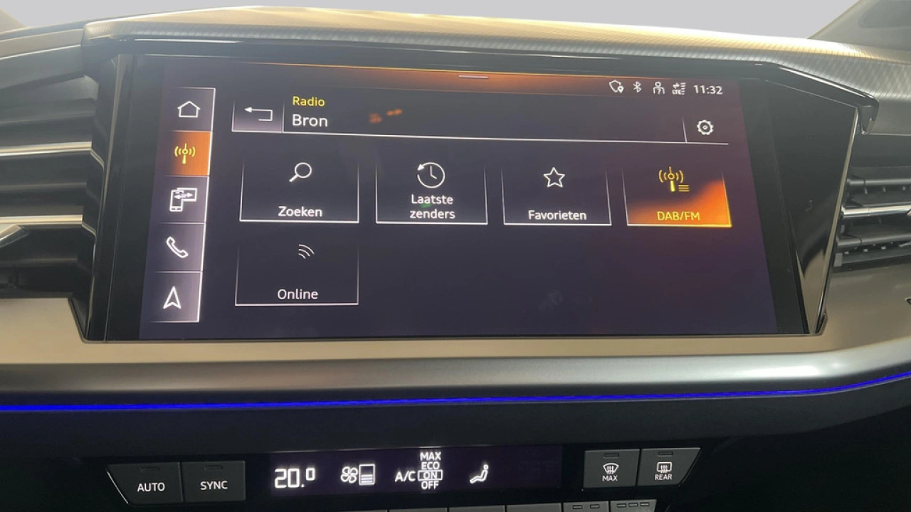 Audi Q4 e-tron 40 Advanced edition 82Kwh 204Pk / Parkeerhulp plus / Matrix Led / Sfeerverlichting