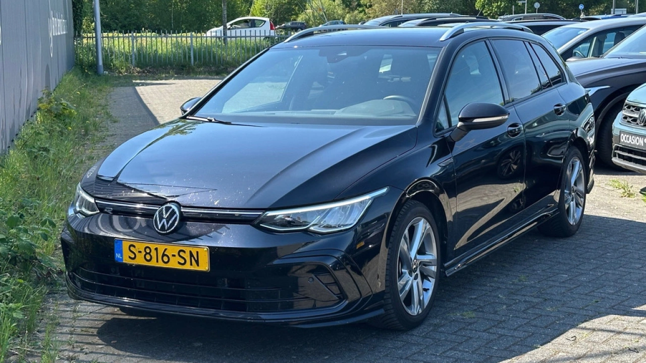 Volkswagen GOLF Variant 1.5 eTSI 150pk DSG R-Line Navigatie Trekhaak