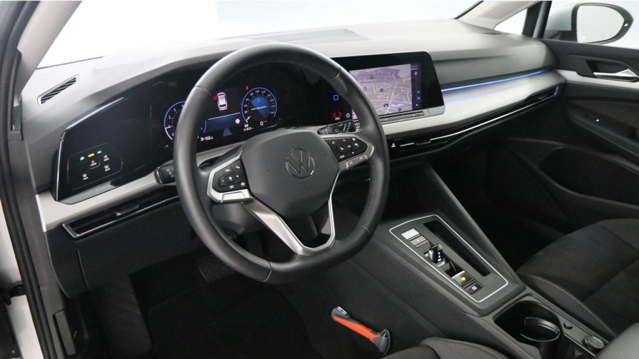 Volkswagen GOLF Variant 1.0 eTSI 110pk Life Business DSG