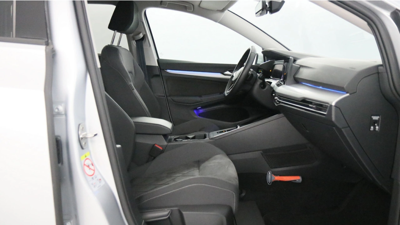 Volkswagen GOLF Variant 1.0 eTSI 110pk Life Business DSG