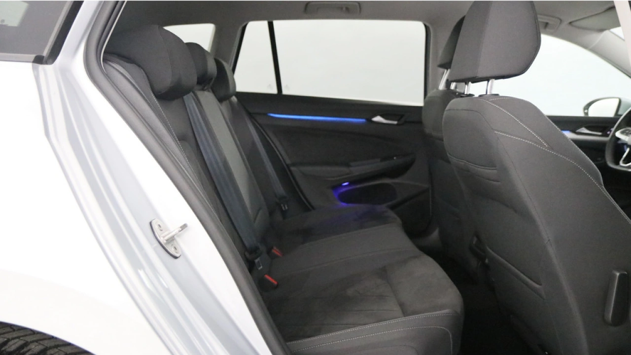Volkswagen GOLF Variant 1.0 eTSI 110pk Life Business DSG