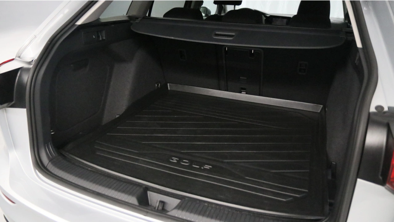 Volkswagen GOLF Variant 1.0 eTSI 110pk Life Business DSG