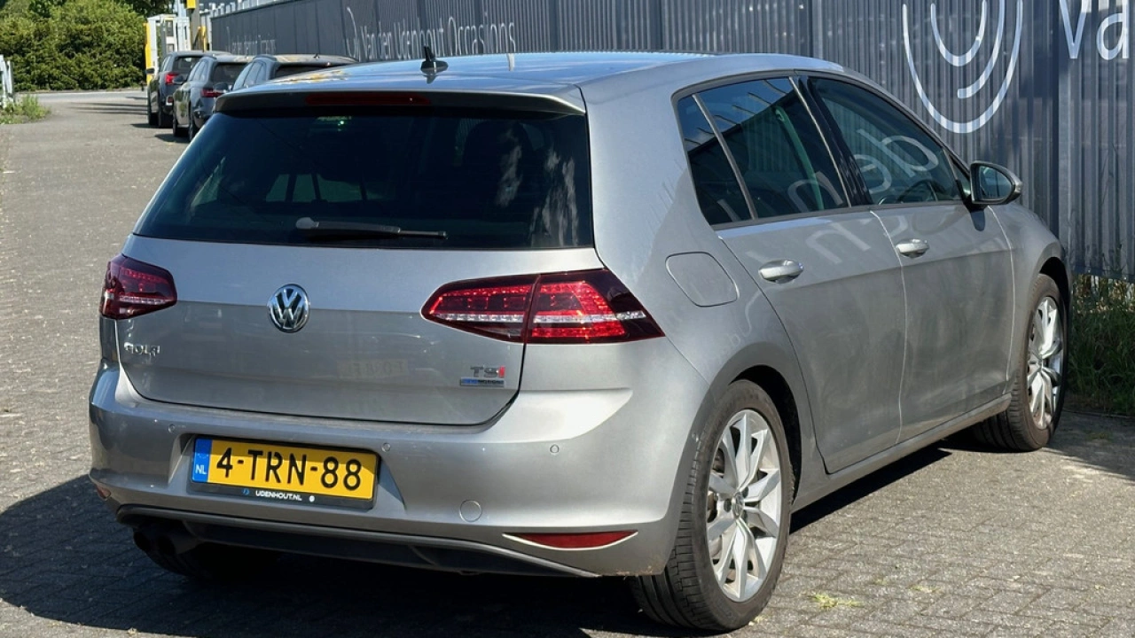 Volkswagen Golf 1.4 TSI 122pk DSG Highline Xenon Navigatie