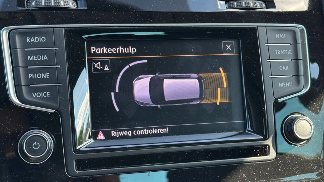 Volkswagen Golf 1.4 TSI 122pk DSG Highline Xenon Navigatie