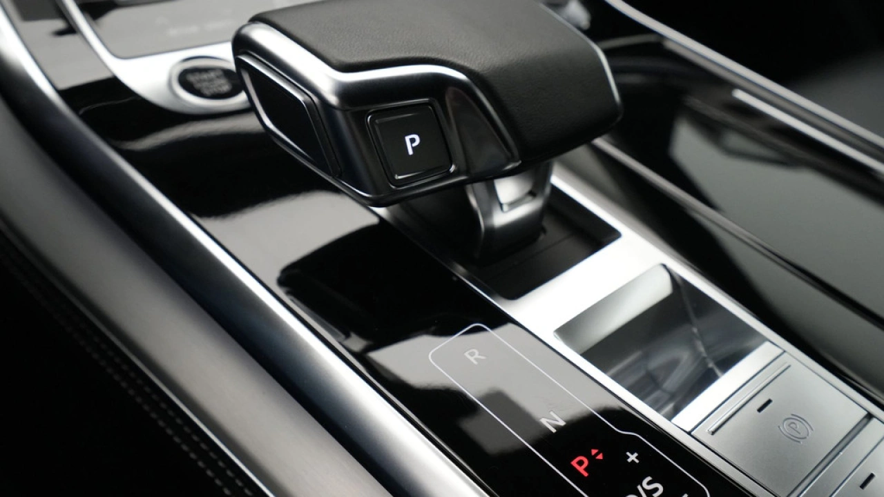 Audi Q8 55 TFSI e 380pk quattro Pro Line S-Line