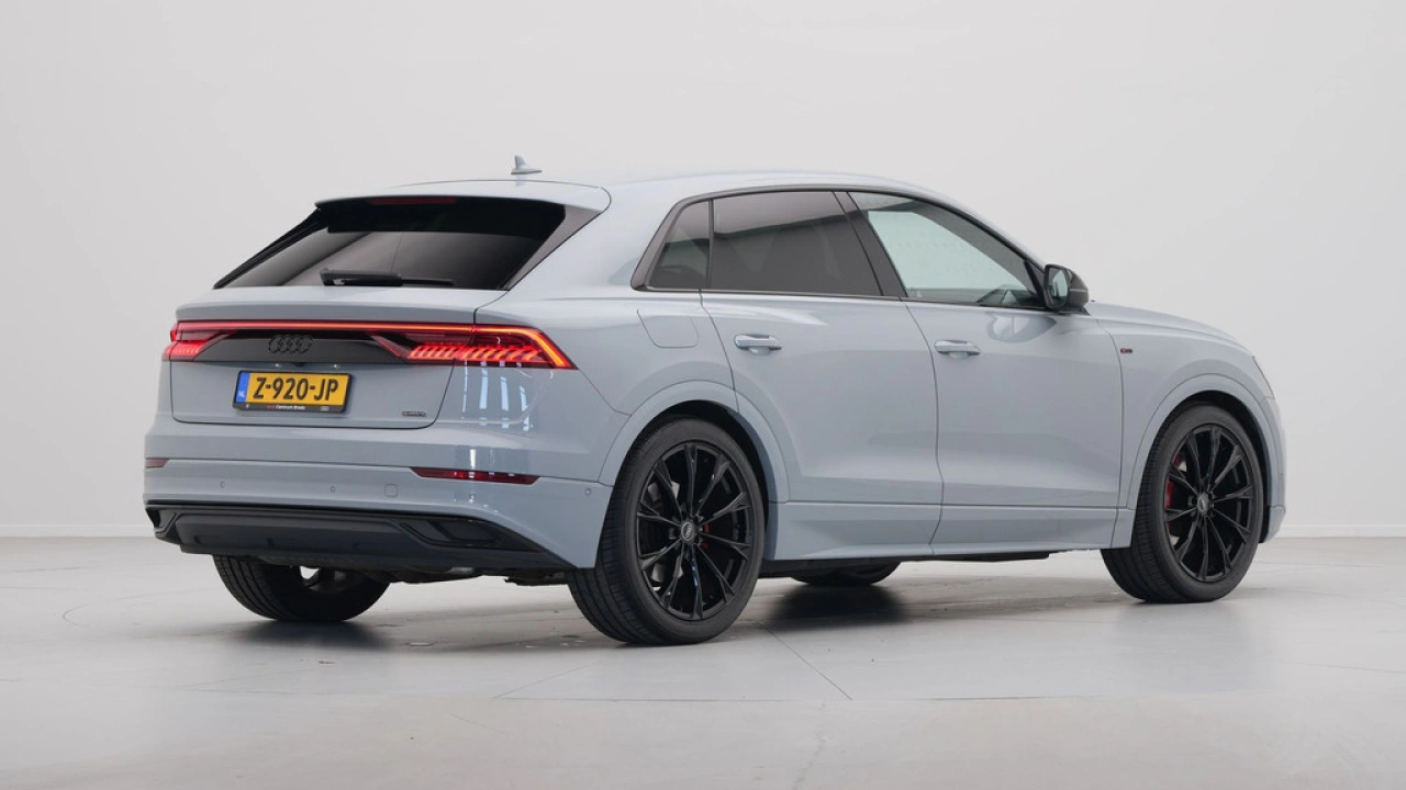Audi Q8 55 TFSI e 380pk quattro Pro Line S-Line