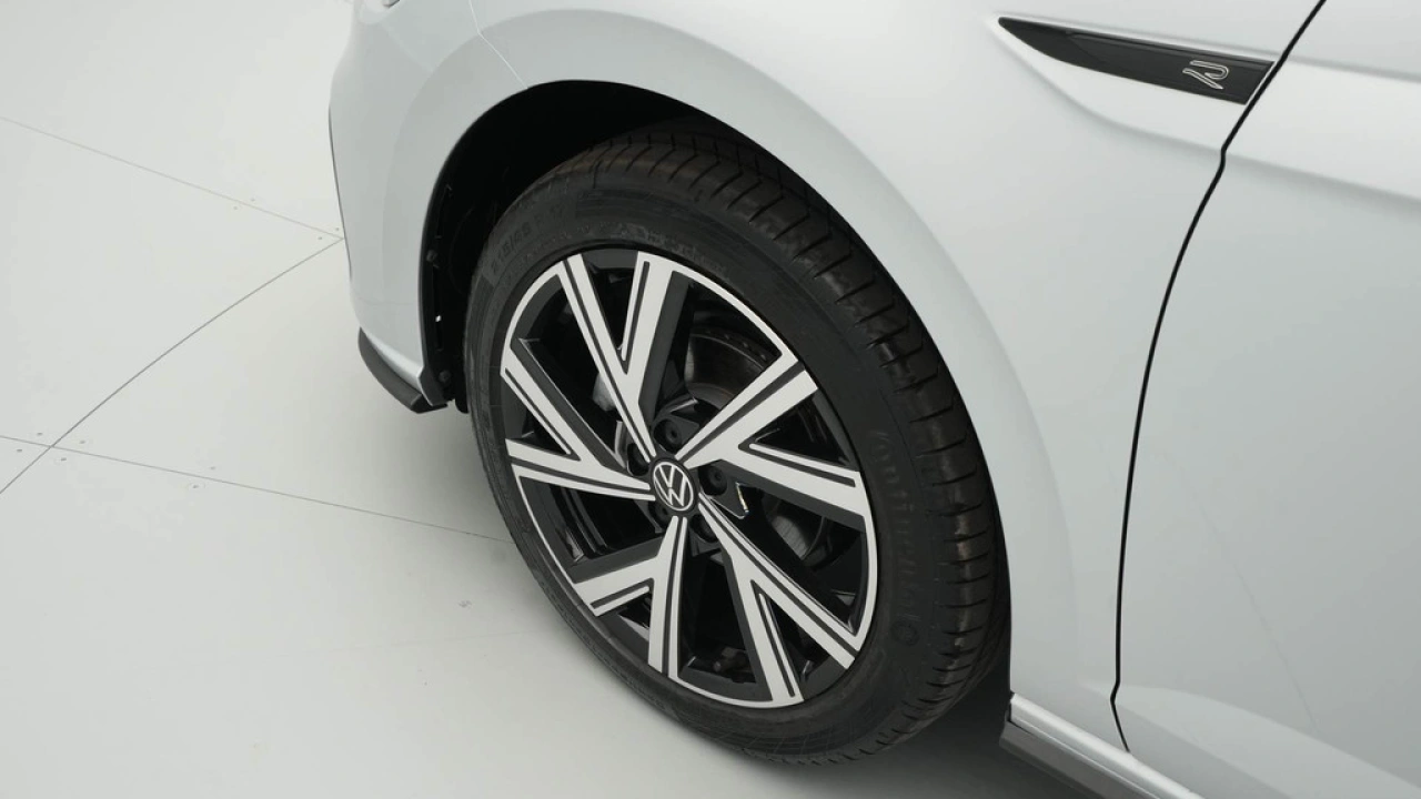 Volkswagen Polo 1.0 TSI R-Line Business