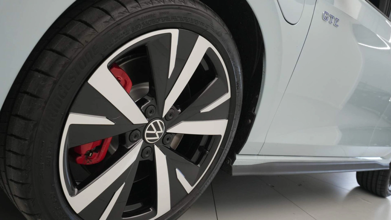 Volkswagen Golf 1.5 eHybrid GTE