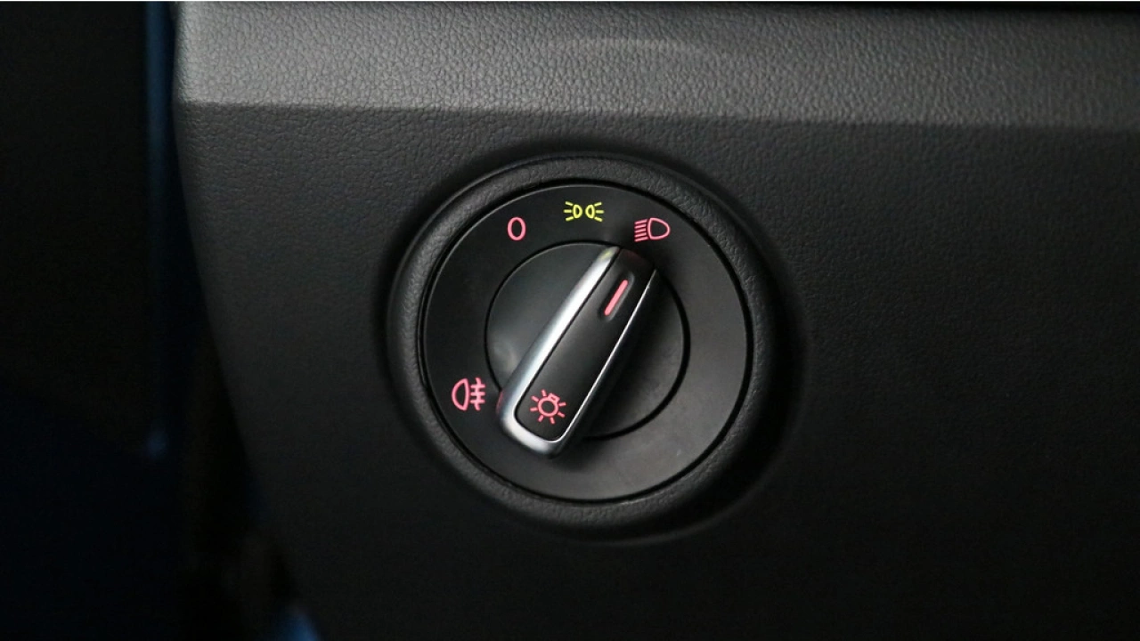 SEAT Mii 1.0 FR 60pk Connect