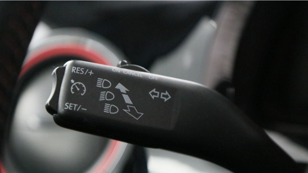 SEAT Mii 1.0 FR 60pk Connect