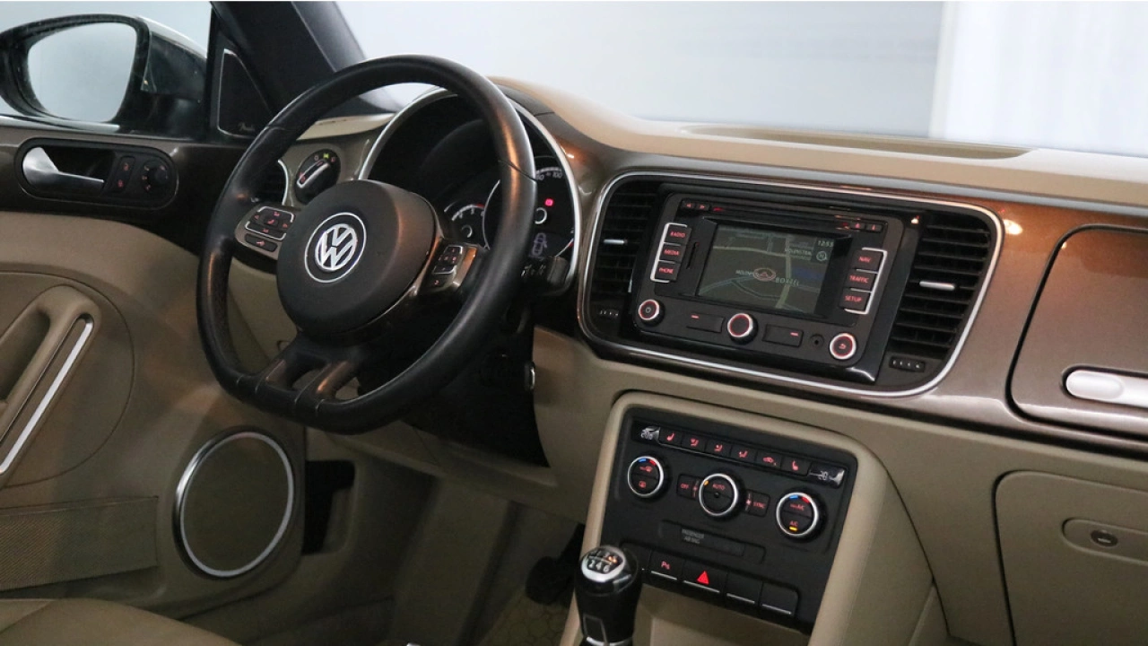Volkswagen Beetle 2.0 TDI 140pk Design