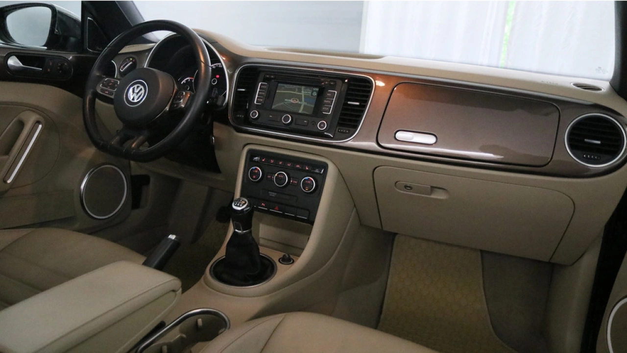 Volkswagen Beetle 2.0 TDI 140pk Design