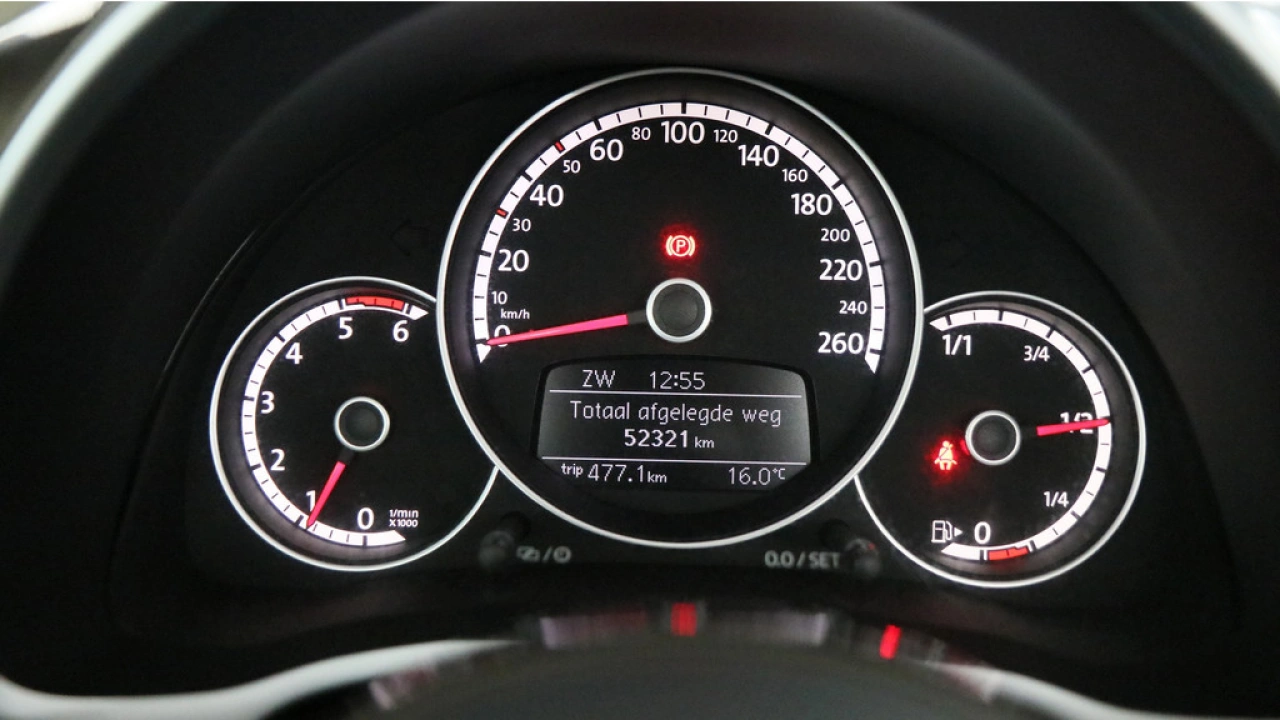 Volkswagen Beetle 2.0 TDI 140pk Design