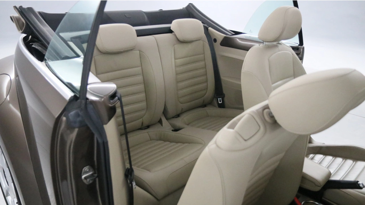 Volkswagen Beetle 2.0 TDI 140pk Design