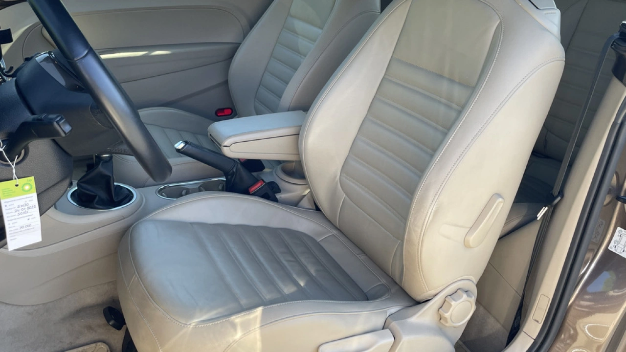 Volkswagen Beetle 2.0 TDI 140pk Design