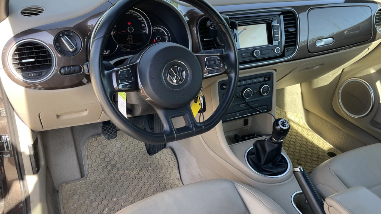 Volkswagen Beetle 2.0 TDI 140pk Design