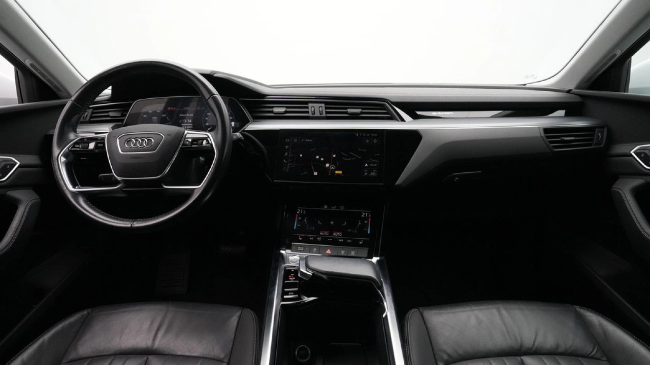 Audi e-tron e-tron 55 quattro advanced 95 kWh