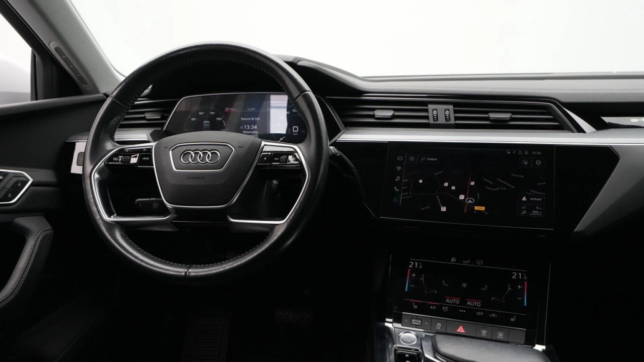 Audi e-tron e-tron 55 quattro advanced 95 kWh