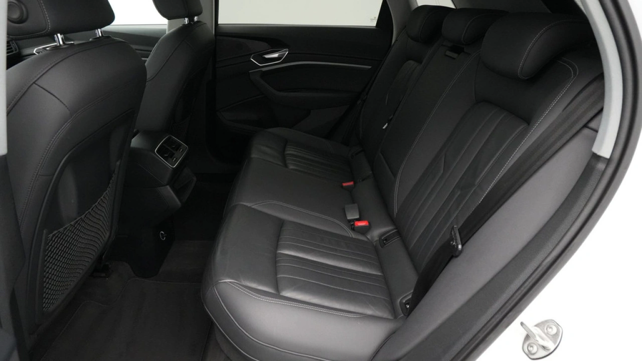 Audi e-tron e-tron 55 quattro advanced 95 kWh