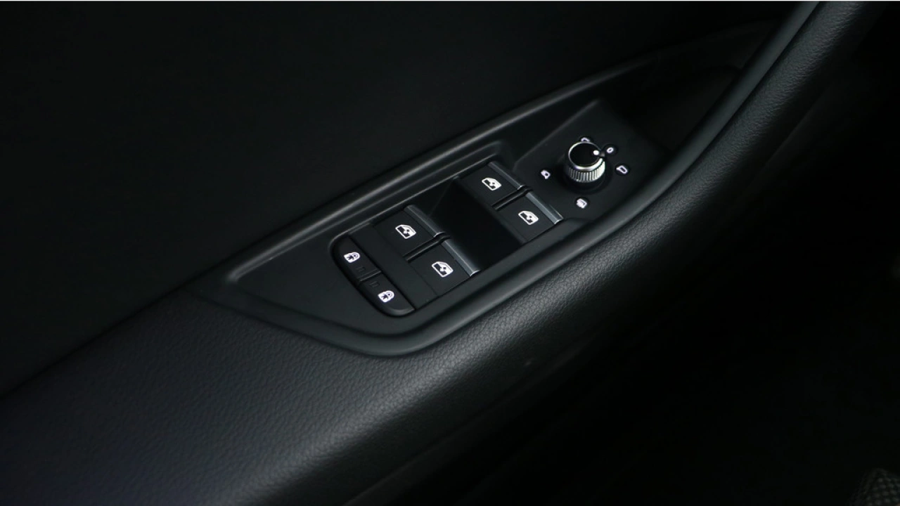Audi A5 Sportback 35 TFSI S Edition Competition / Matrix LED / Stoelverwarming