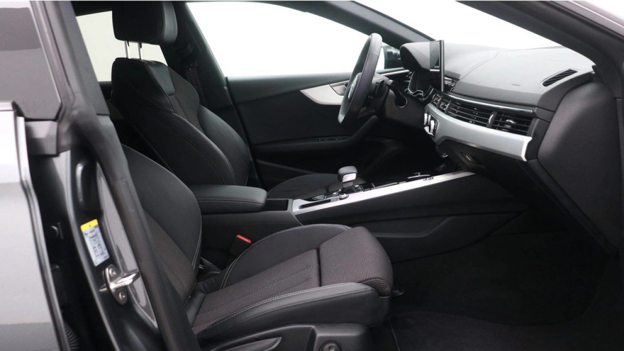 Audi A5 Sportback 35 TFSI S Edition Competition / Matrix LED / Stoelverwarming