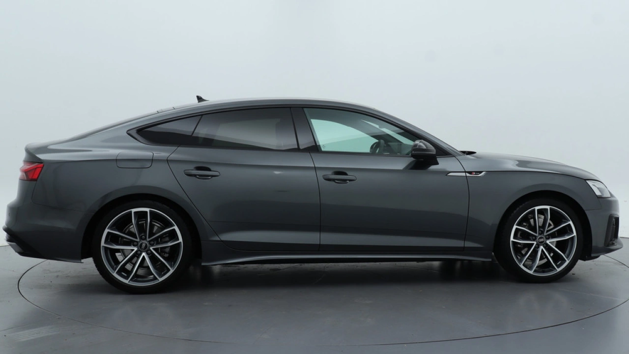 Audi A5 Sportback 35 TFSI S Edition Competition / Matrix LED / Stoelverwarming