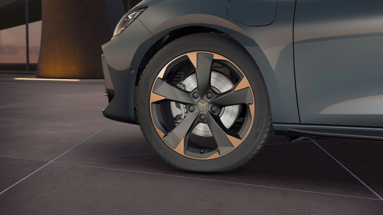 CUPRA Leon 1.5 TSI e-Hybrid 204 6DSG Business
