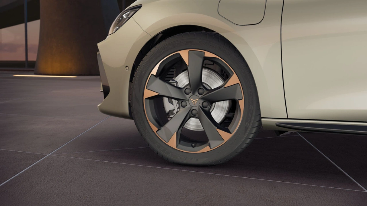 CUPRA Leon 1.5 TSI e-Hybrid 204 6DSG Business