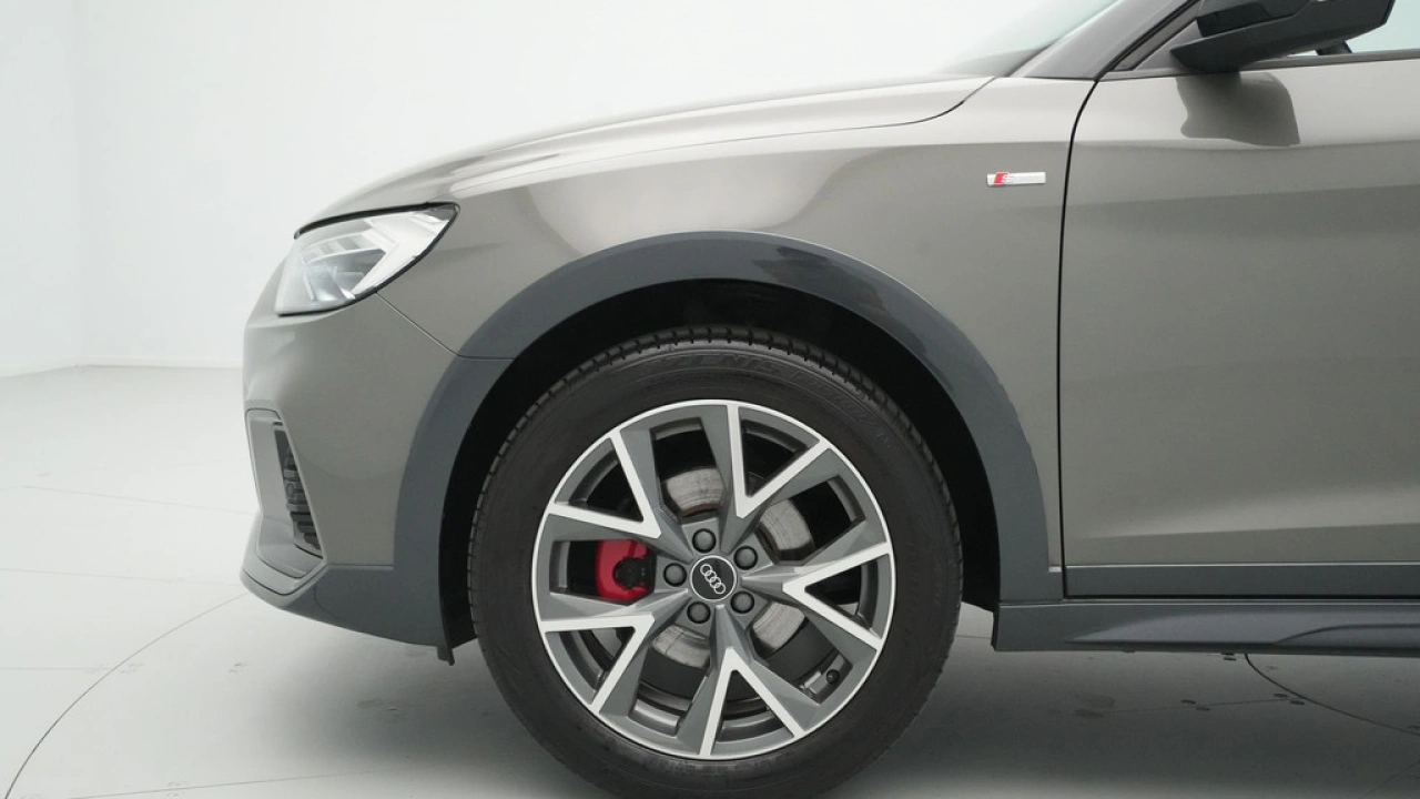 Audi A1 citycarver 30 TFSI Advanced Edition S Line