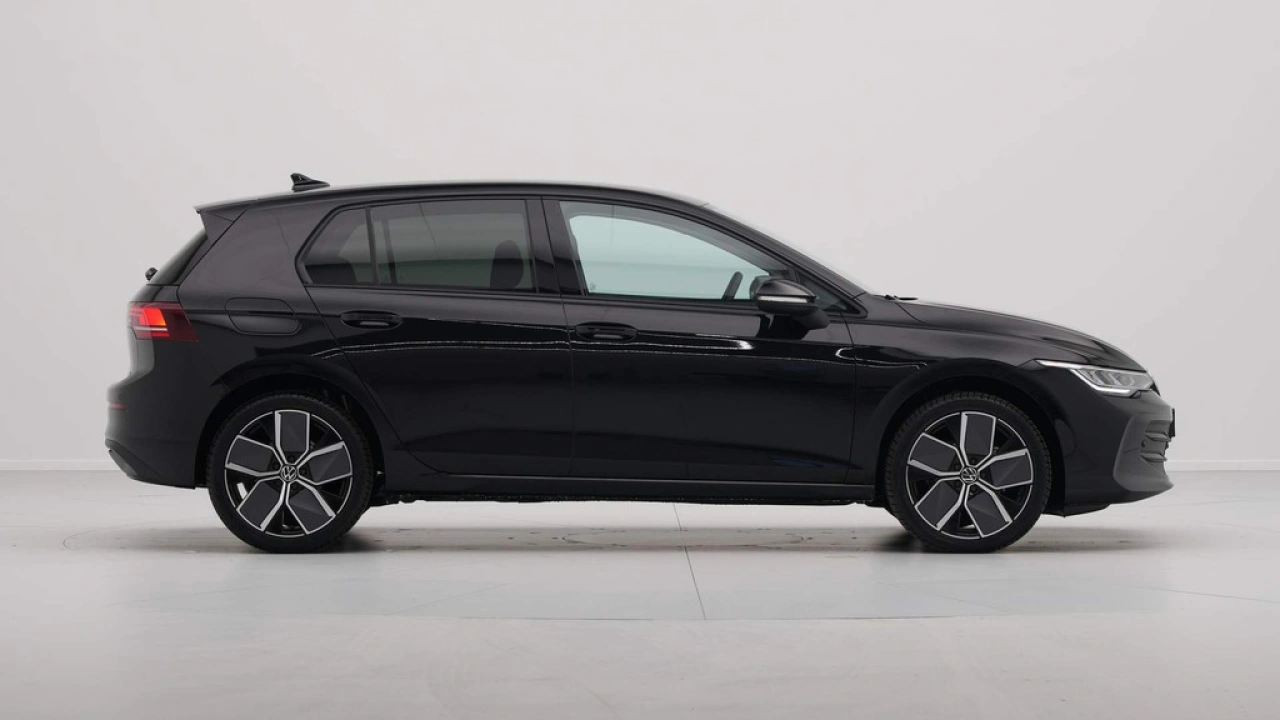 Volkswagen Golf 1.5 eTSI 115pk DSG Oranje Edition