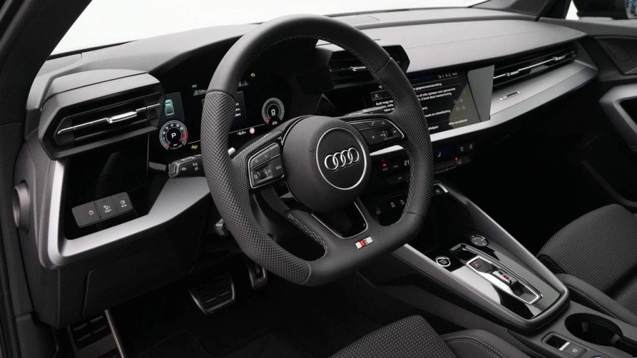 Audi A3 Limousine 30 TFSI 115pk S Line edition