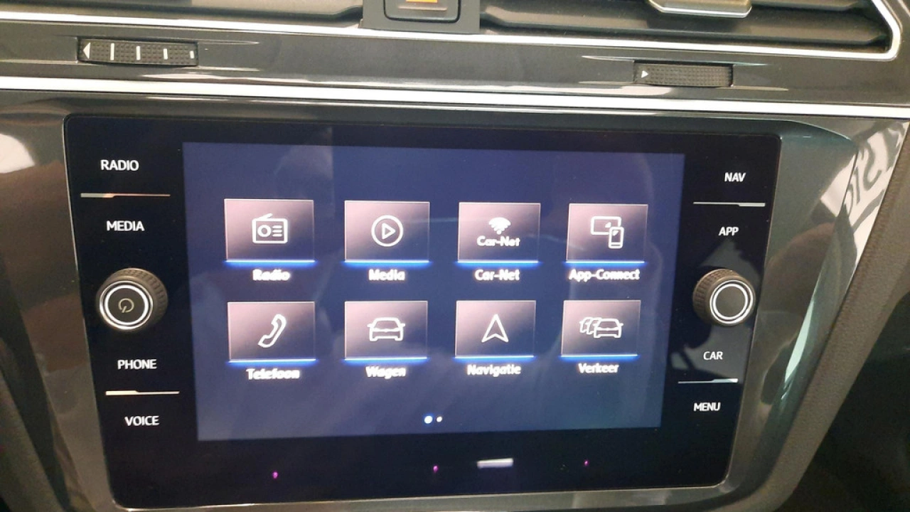 Volkswagen Tiguan 1.5 TSI ACT Comfortline | Navi | Trekhaak | Panoramadak |