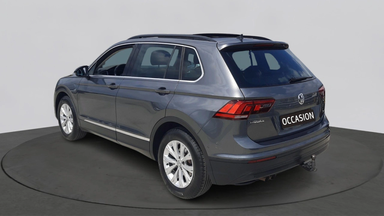 Volkswagen Tiguan 1.5 TSI ACT Comfortline | Navi | Trekhaak | Panoramadak |