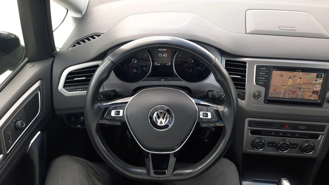 Volkswagen Golf Sportsvan 1.0 TSI Automaat | Comfortline Executive | Trekhaak | VERWACHT