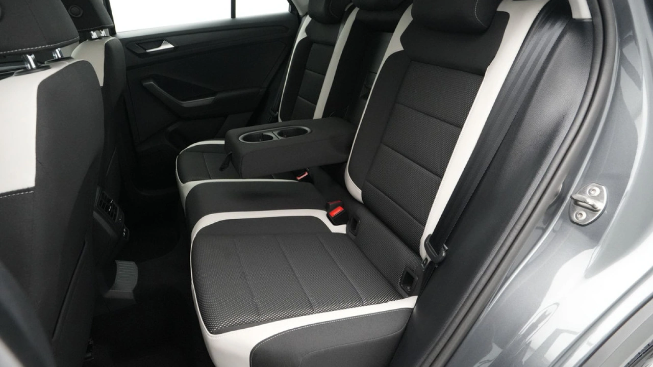 Volkswagen T-Roc 1.5 TSI 150pk DSG Sport