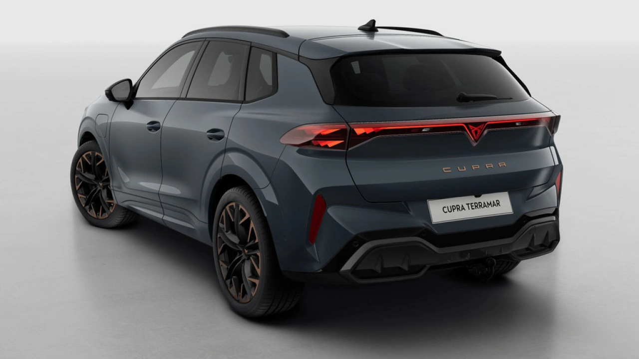 CUPRA Terramar 1.5 TSI e-Hybrid 204 6DSG Business