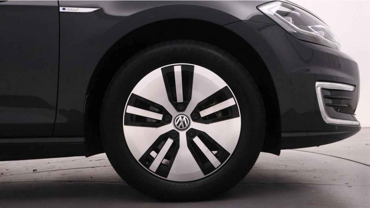 Volkswagen e-Golf E-DITION 36kWh 136pk