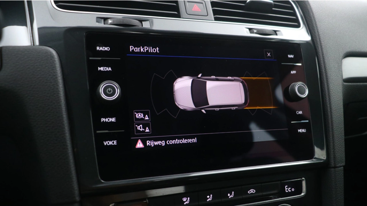 Volkswagen e-Golf E-DITION 36kWh 136pk
