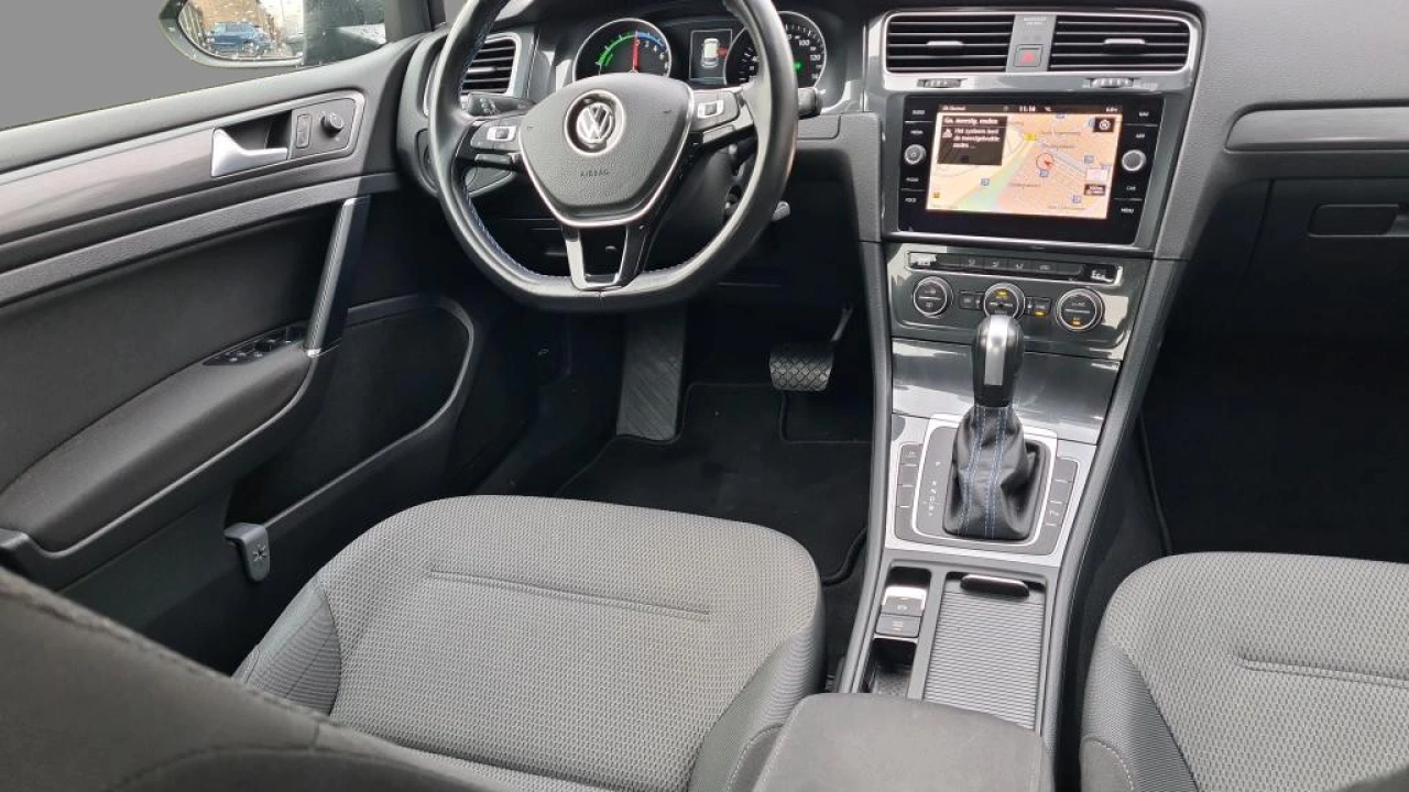 Volkswagen e-Golf E-DITION 36kWh 136pk