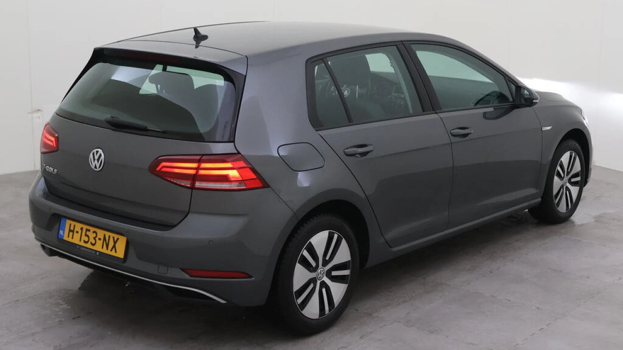Volkswagen e-Golf E-DITION | Warmtepomp | Binnenkort beschikbaar