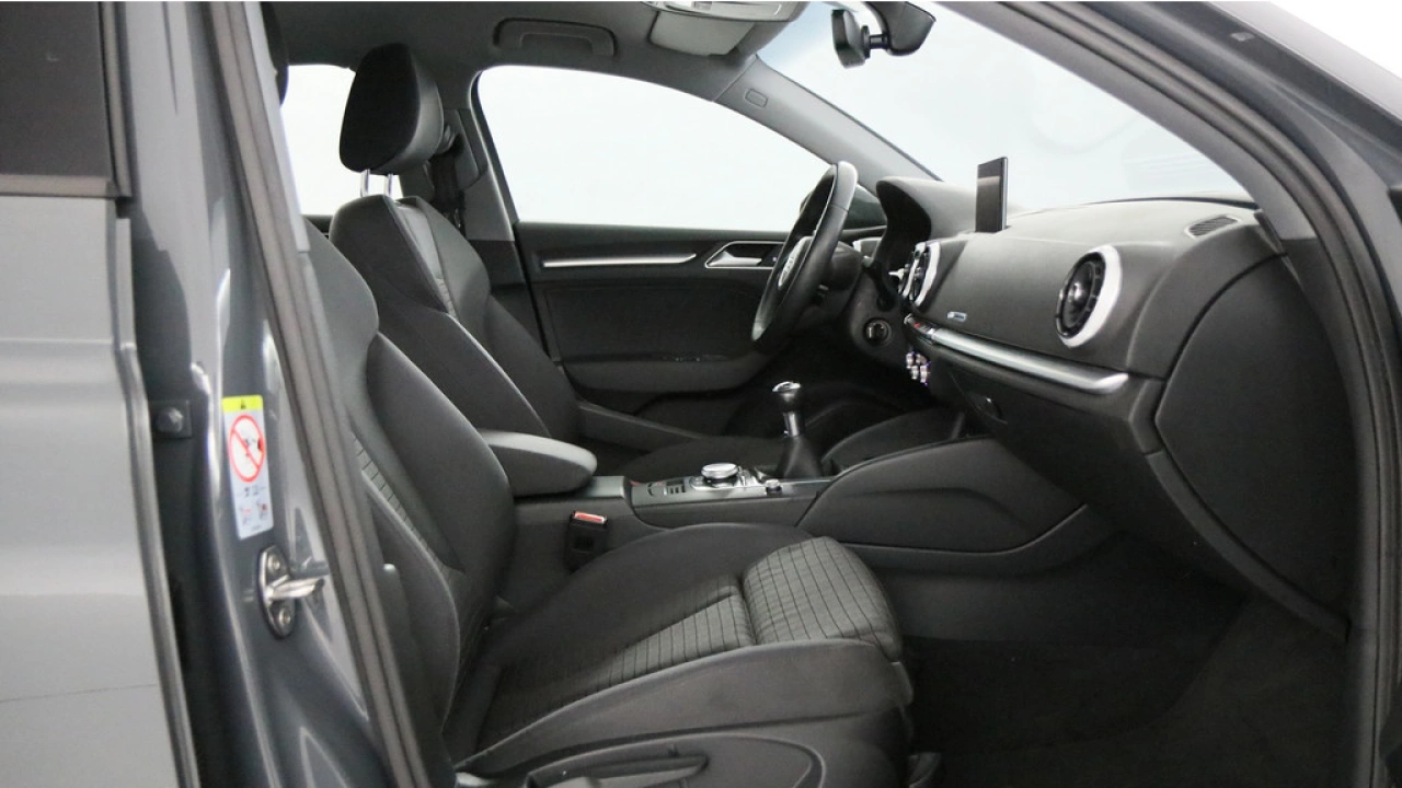 Audi A3 Limousine 30 TFSI 115pk Advance