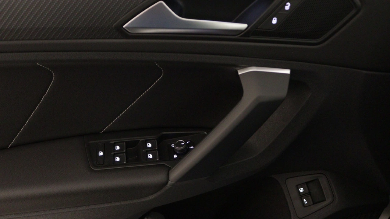 Volkswagen Tiguan 1.4 TSI eHybrid R-Line Business