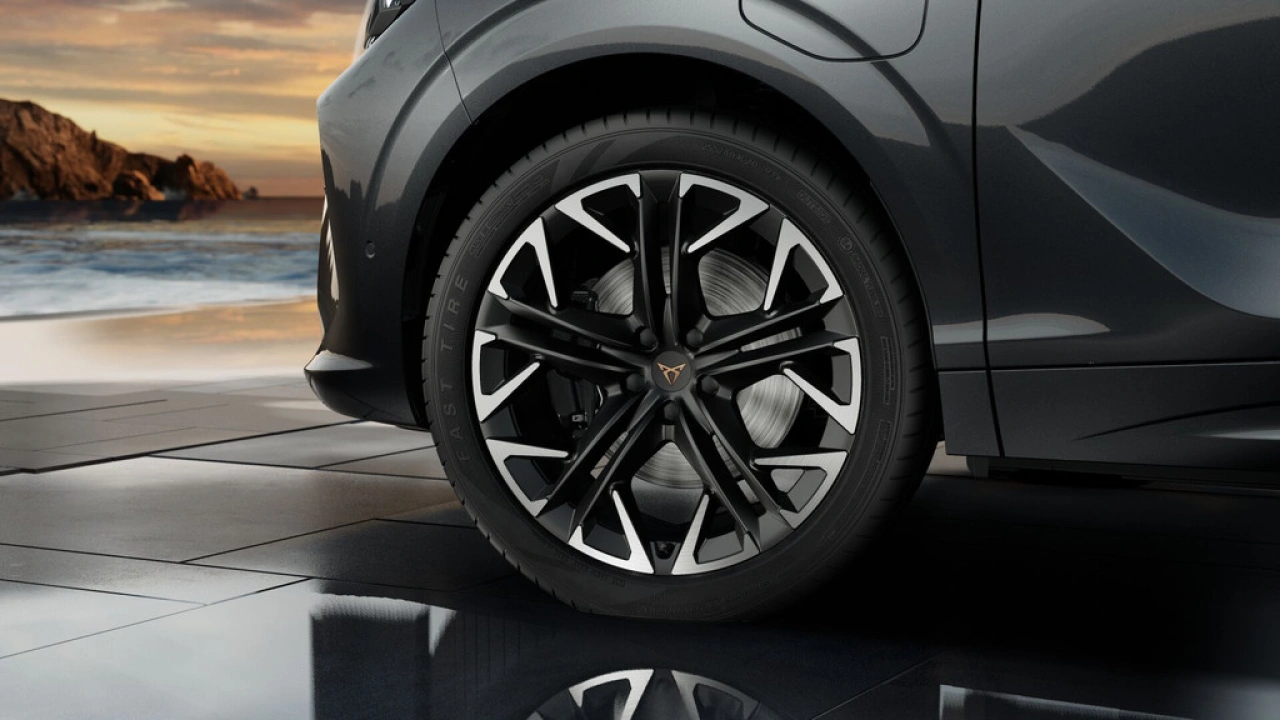 CUPRA Terramar 1.5 TSI e-Hybrid 272 6DSG VZ Performance
