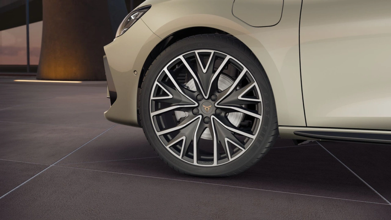 CUPRA Leon 1.5 TSI e-Hybrid 204 6DSG Business