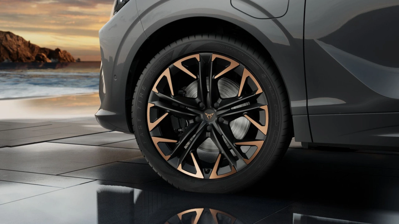CUPRA Terramar 1.5 TSI e-Hybrid 272 6DSG VZ Performance