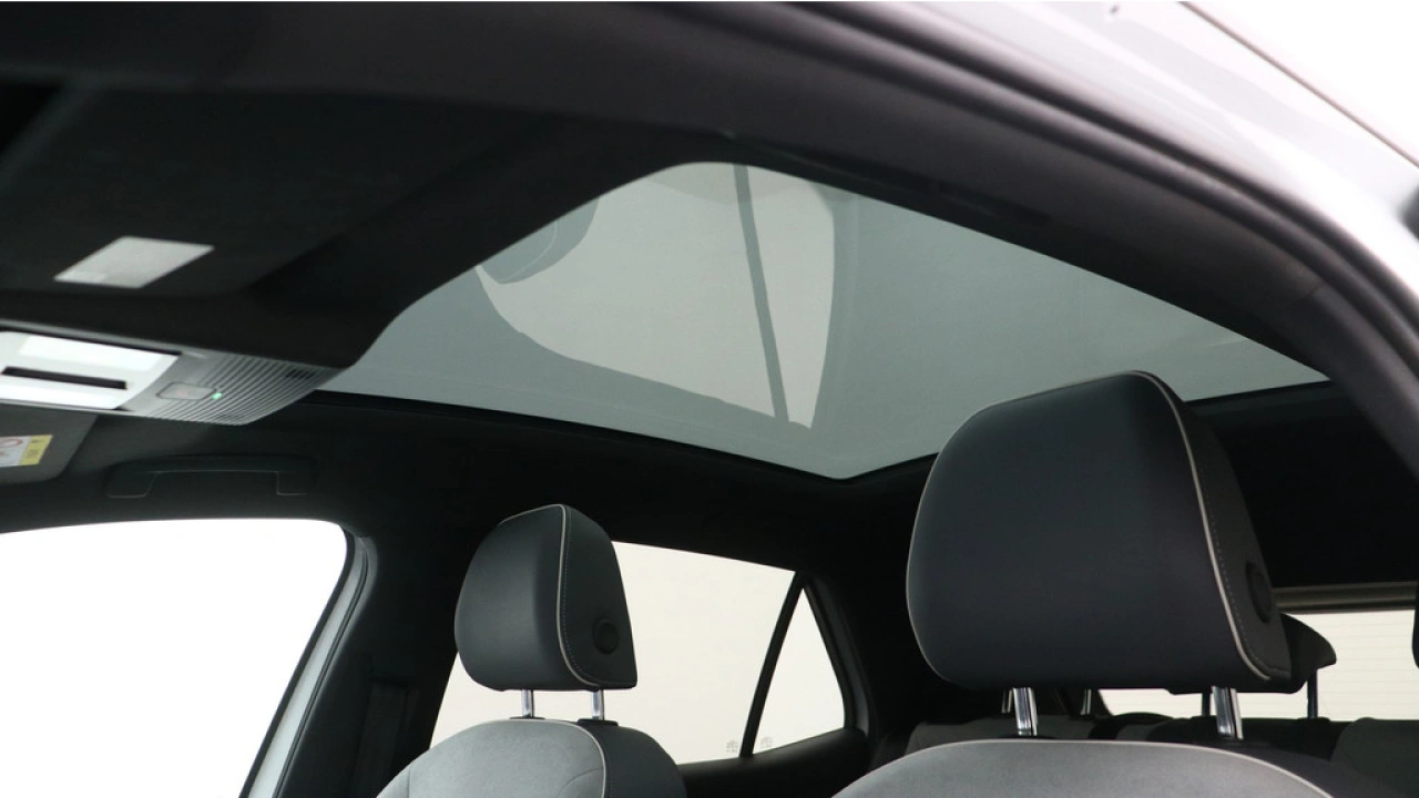 Volkswagen ID.3 First Max 58 kWh 204pk Panoramadak Head Up Navigatie