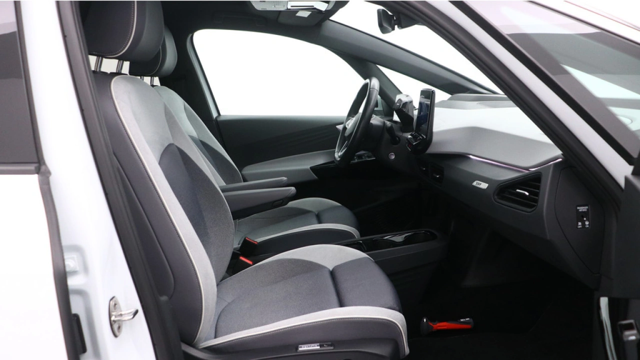 Volkswagen ID.3 First Max 58 kWh 204pk Panoramadak Head Up Navigatie